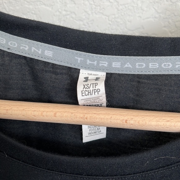 Under armor Threadborne Workout Top - Picture 3 of 4